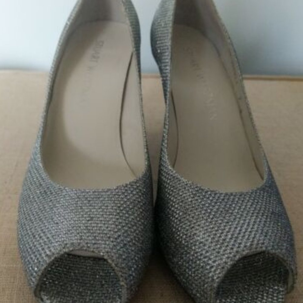 Stuart Weitzman Silver Noir Women's Annamimic size 7 N (narrow) Peep Toe Heels